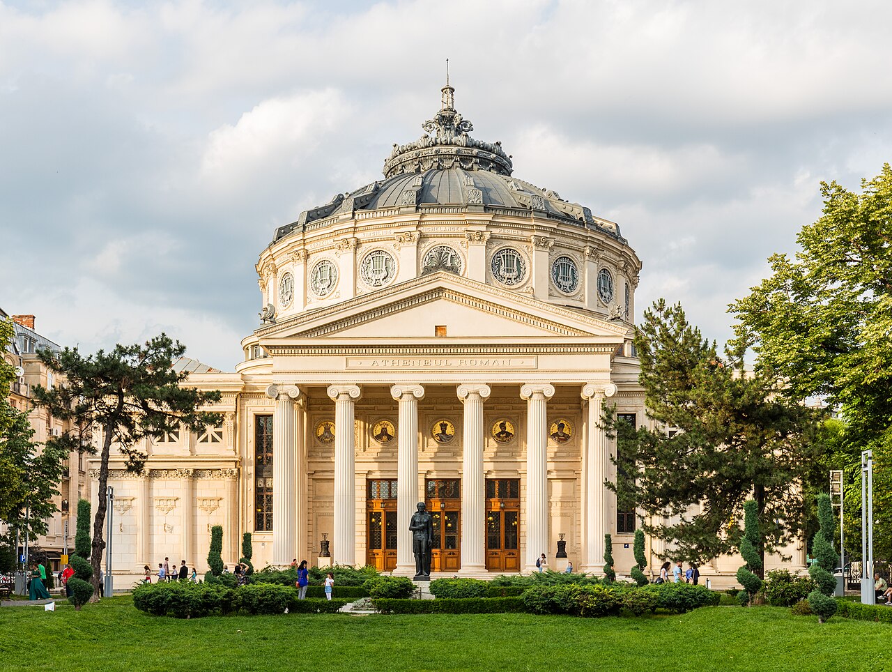 Romanian Athenaeum exterior